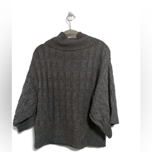 DKNY Jeans cropped grey & silver cable knit turtleneck, Medium, 3/4 sleeve. - Picture 3 of 10